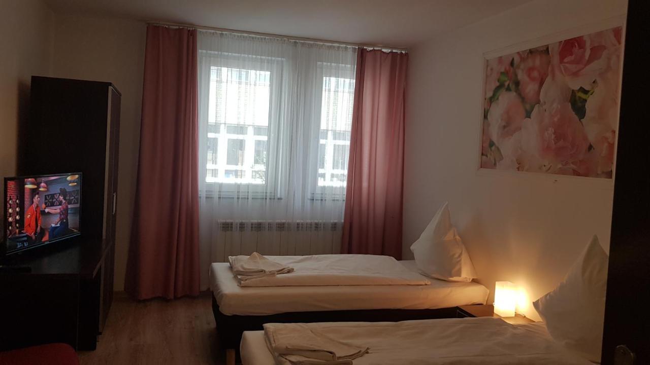 Hotelik Kameleon Pokoje Goscinne ยาวอร์ ภายนอก รูปภาพ